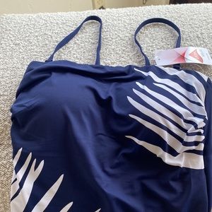LANDS’ END One Piece Swimsuit